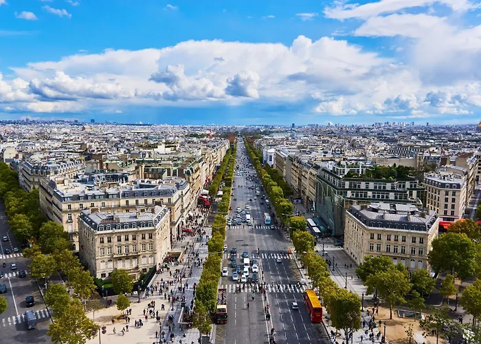 Grand De Paris